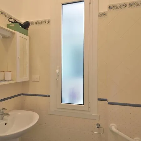 Janette Flexyrent Rapallo